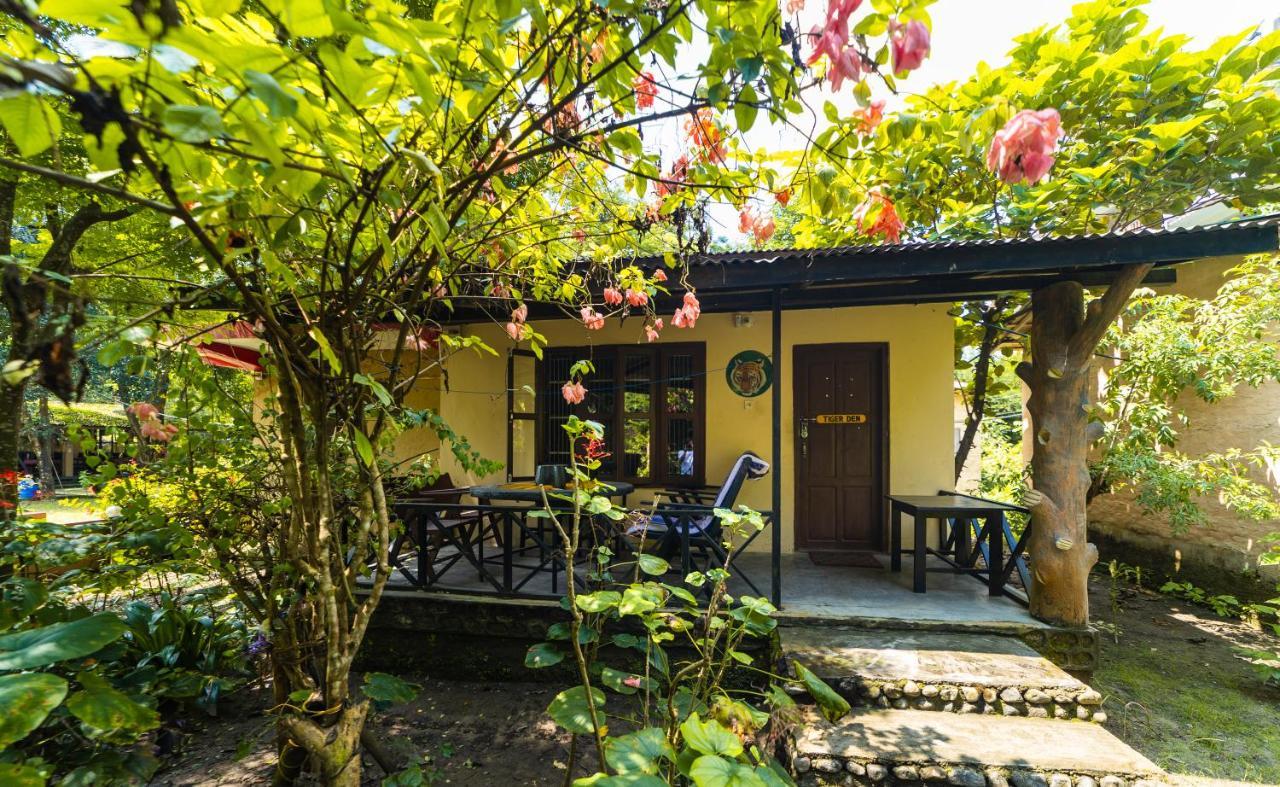 Chitwan Gaida Lodge - Animal Lovers & Birdwatchers Paradise سوراها المظهر الخارجي الصورة