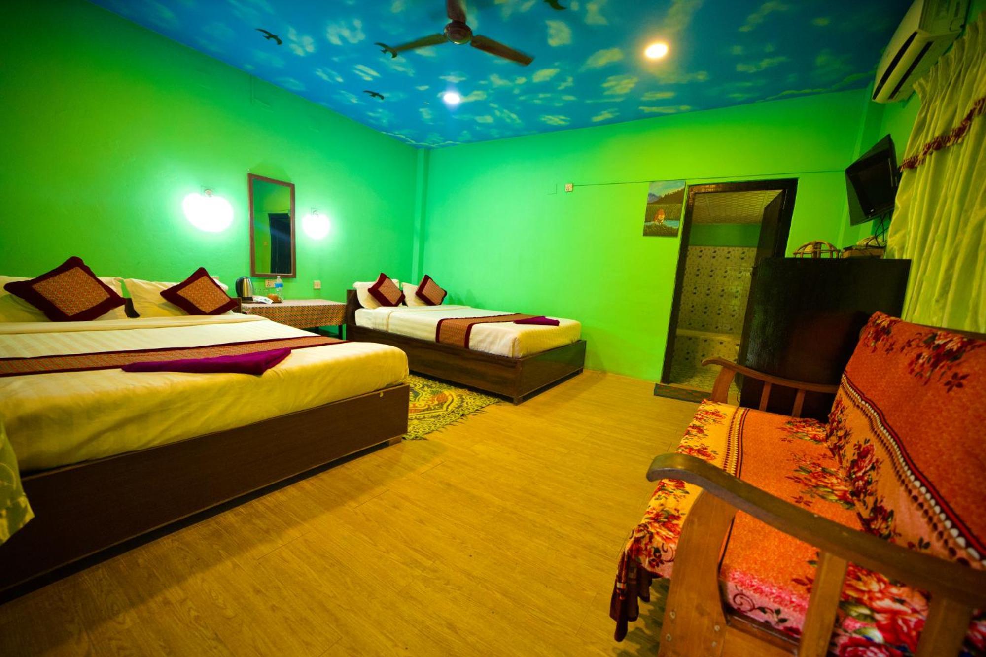 Chitwan Gaida Lodge - Animal Lovers & Birdwatchers Paradise سوراها المظهر الخارجي الصورة