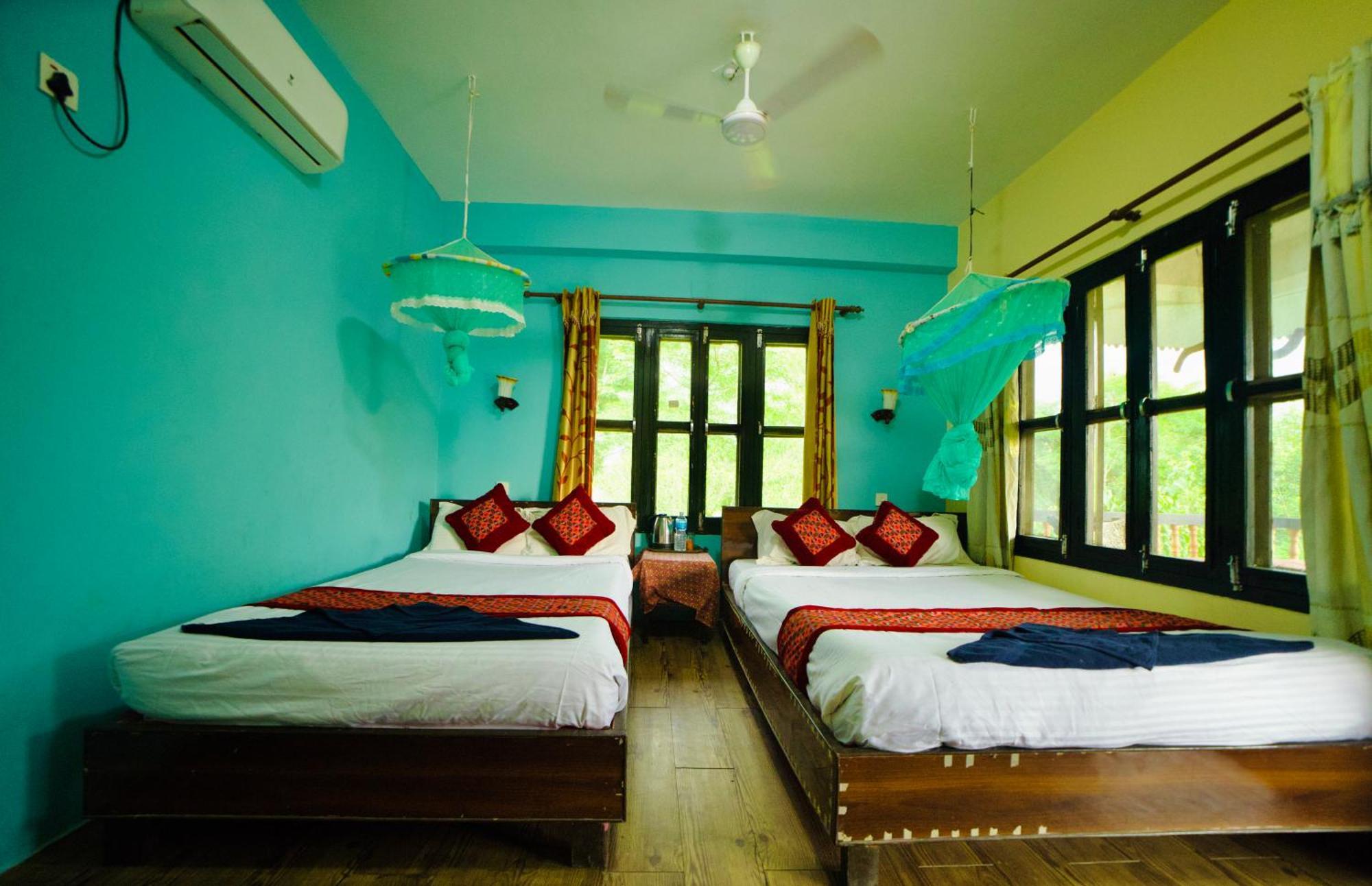 Chitwan Gaida Lodge - Animal Lovers & Birdwatchers Paradise سوراها المظهر الخارجي الصورة