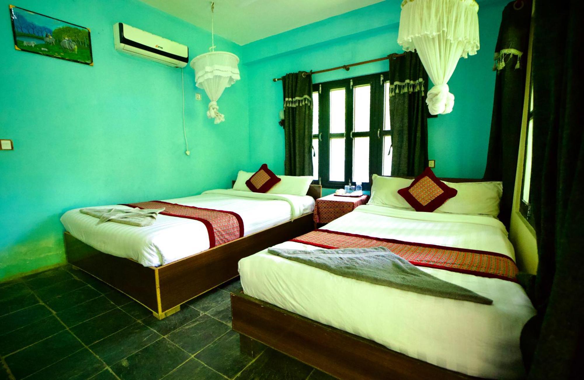 Chitwan Gaida Lodge - Animal Lovers & Birdwatchers Paradise سوراها المظهر الخارجي الصورة